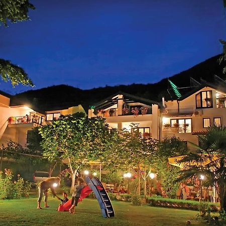 Villa Klia Lagadin Ngoại thất bức ảnh